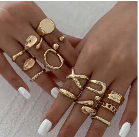 مجموعة خواتم نسائية 14 خاتم من المعادن باللون الذه...